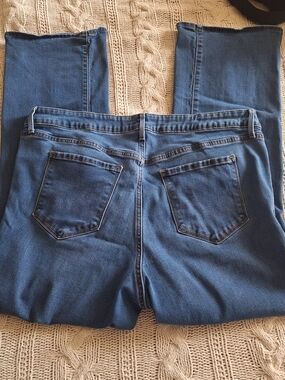 Woman's Old Navy Kicker Boot Cut Jeans Size 20 Wide